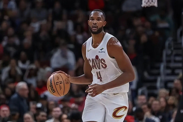 美媒现役联盟前15球员分档榜单解析