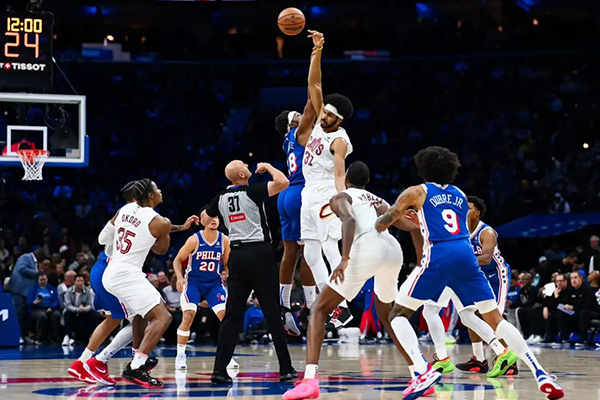 约基奇VS浓眉:巅峰对决引爆MVP之争