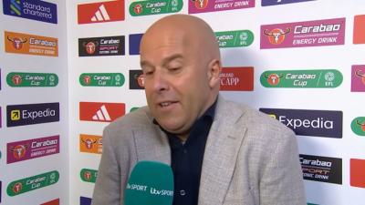 斯洛特狠批脱衣黄牌:永远愚蠢!基耶萨给我助攻我就找他庆祝